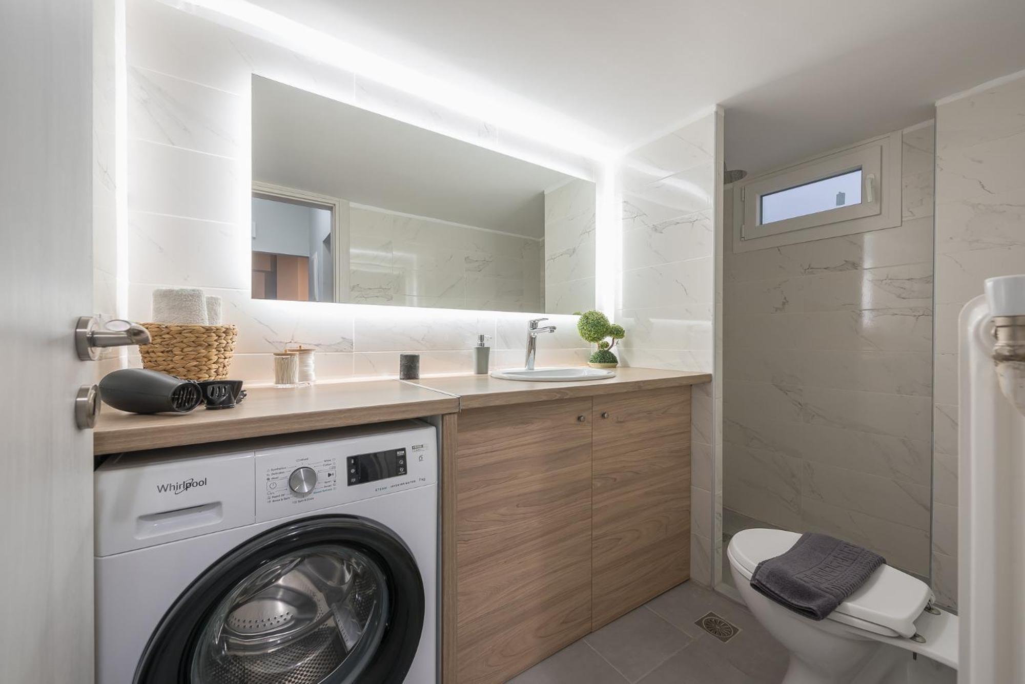 Urban Escape Downtown Apartment Athens